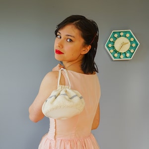 Vintage 1940s Crochet Lucite Drawstring Purse/ Vintage Purse/ 1940s Purse/ Vintage Pouch/ Evening Bag/ Vintage Handbag/ Vintage Bag Women