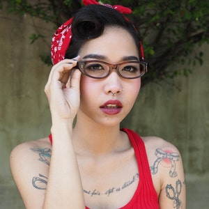 Armações Vintage Cat Eye/ Óculos de Grau dos anos 60/ Óculos Cat Eye/ Cor Tartaruga/ Novos e Antigos Estoques/ Óculos Pin Up