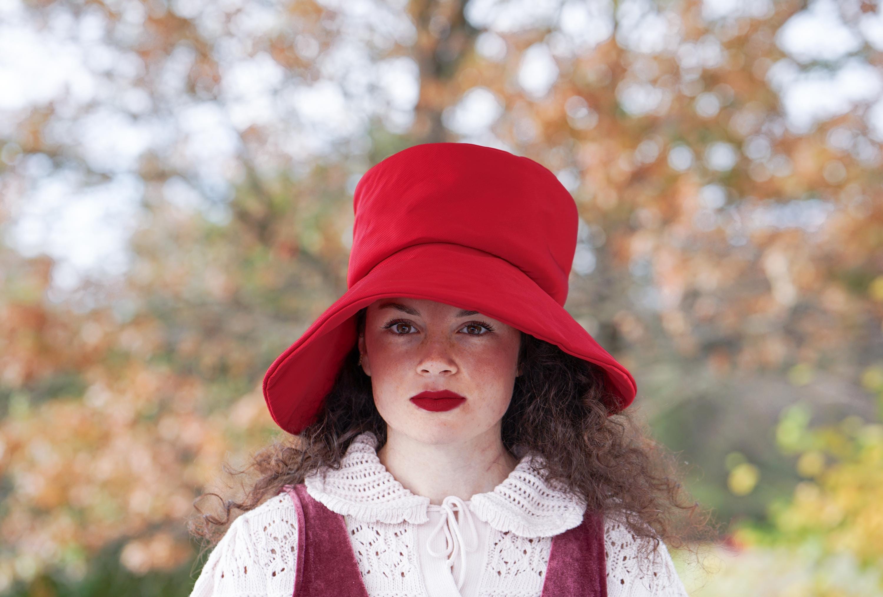 Vintage Red Bonnet Hat, 1960s-70s Women Hat, Vintage Bucket  display picture 2