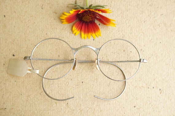 Retro glasses old talking dirty