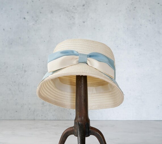 Vintage Straw Bow Bucket Hat, Cloche Hat, 1950s-60s Hat  display picture 1