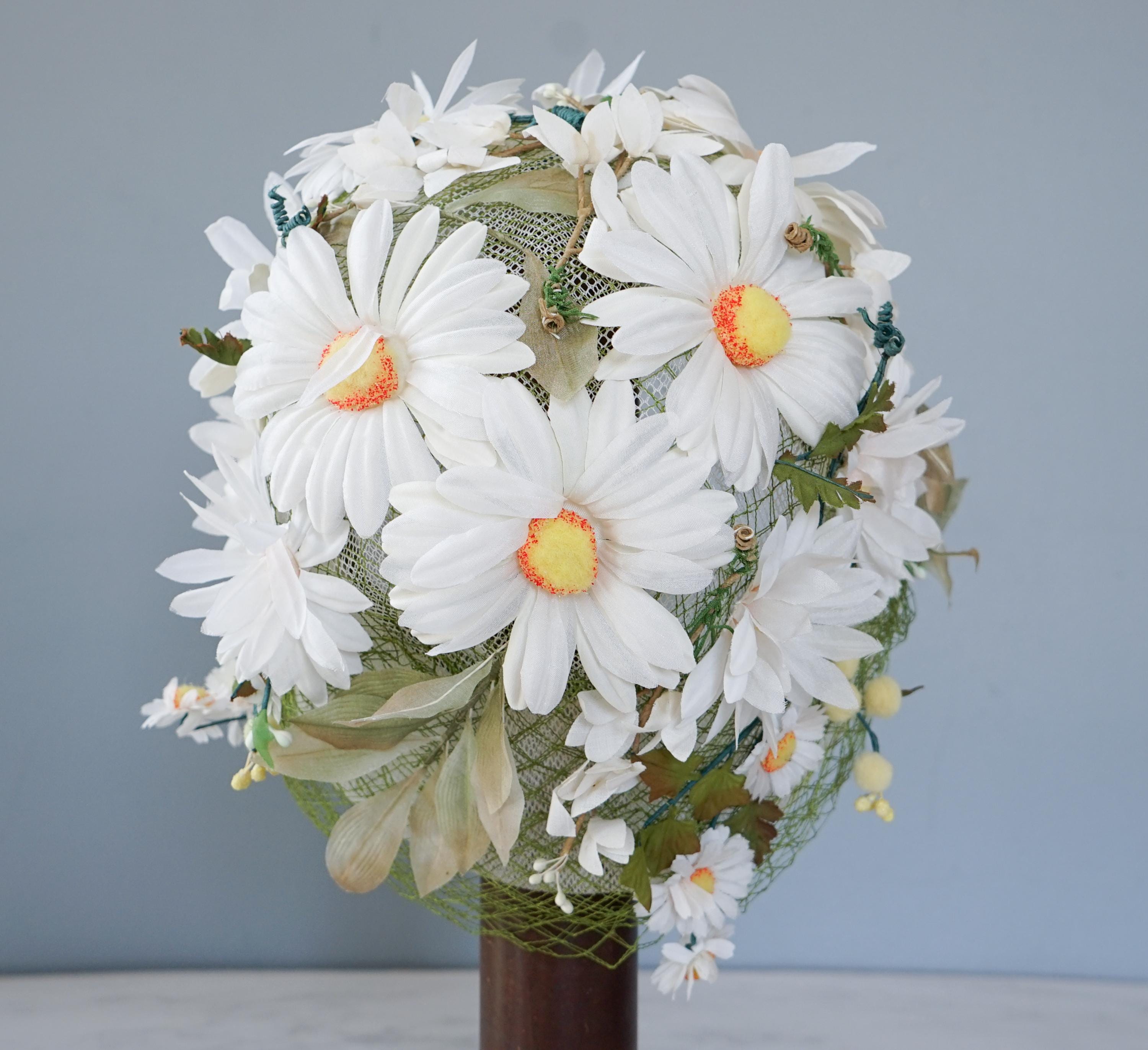 Vintage Floral Daisy Cloche Hat, Bucket Hat, 1950s-60s Hat  display picture 3