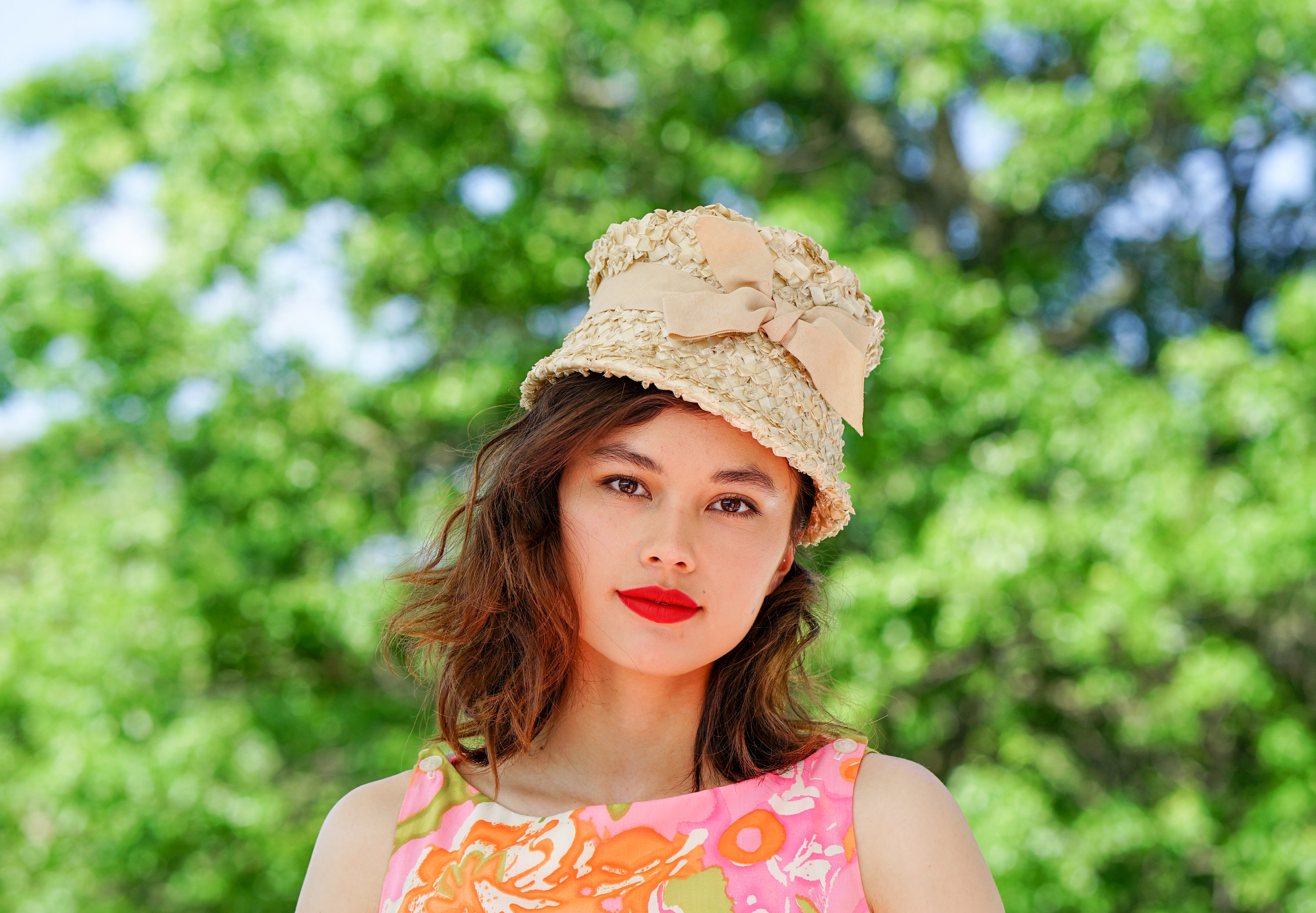 Vtg Happy Cappers Field Company Womens Bucket Cloche Hat Yellow Beach USA 1950s Vintage Happy Cappers Straw Beach Sun Hat Los Angeles… - Gem main image 2