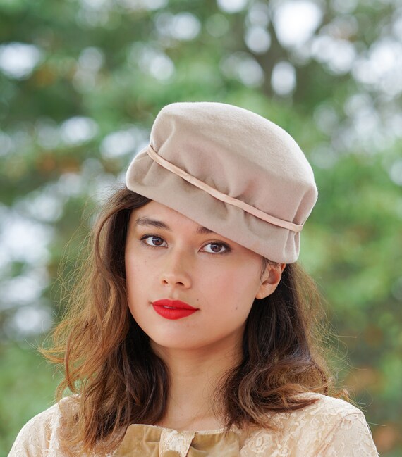 PHENIX‎ Retro Wool Felt Cloche Style Hat in Ivory Chic Lady Neutral, Size OS Vintage Wool Felt Bucket Hat, Cloche Hat, 1950s-60s Hat  main image 2