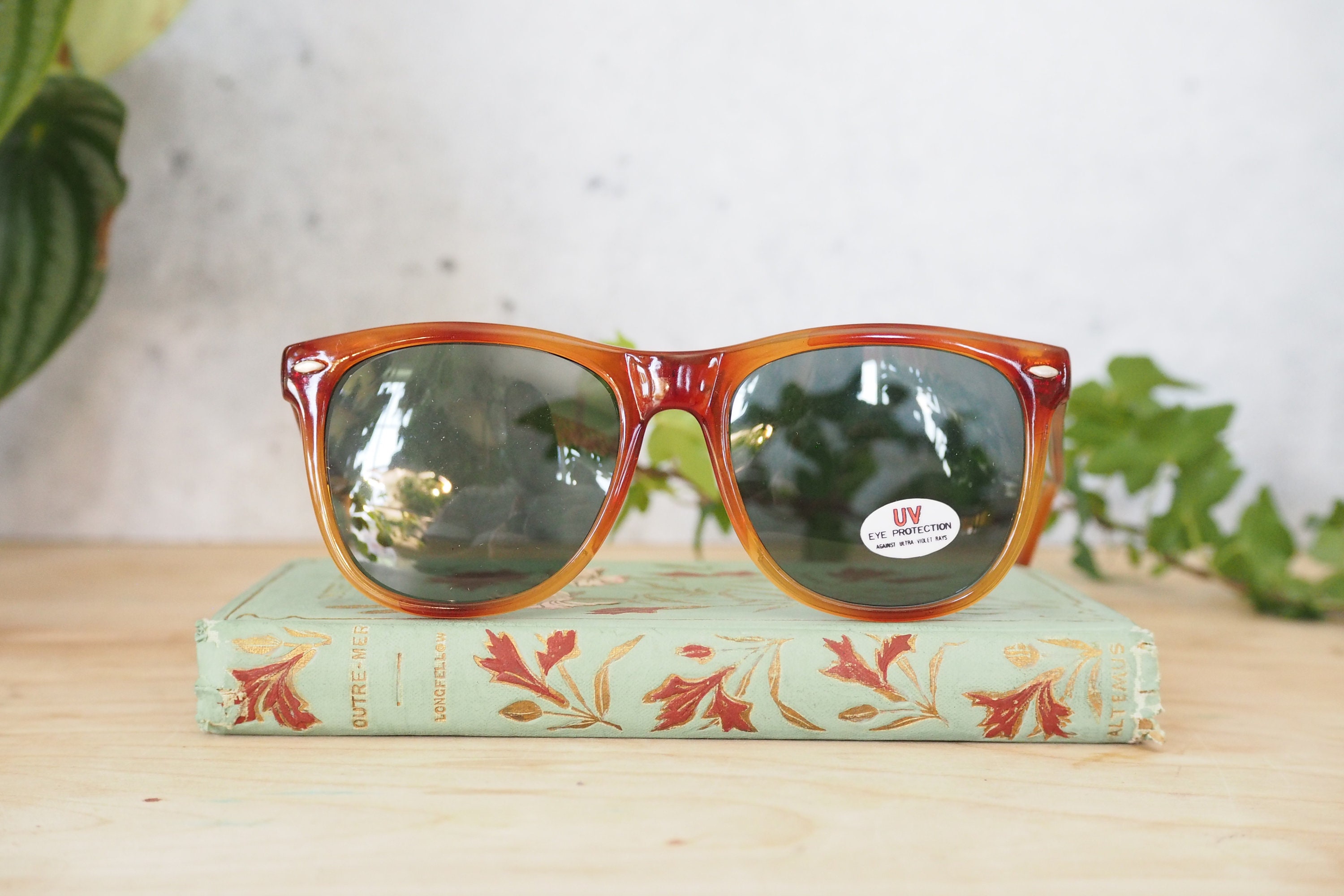 VINTAGE SUNGLASSES 1980s Multicolor Brown Tone New Old Stock Made