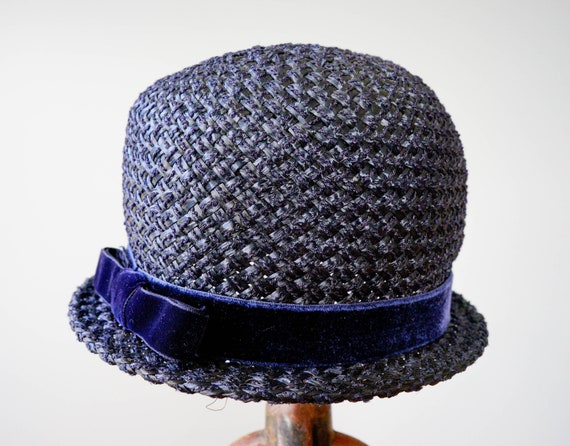 Vintage Straw Cloche Hat, Bubble Hat, 1960s Hat, … - image 7