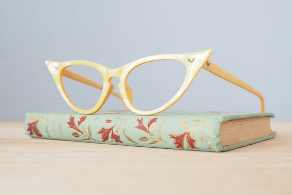 Vintage Eyeglasses 1960s cateye glasses/Frames /Eyeglasses /Rockabilly/Cat Eye By Victory Optical Marble Yellow Tone New Old Stock