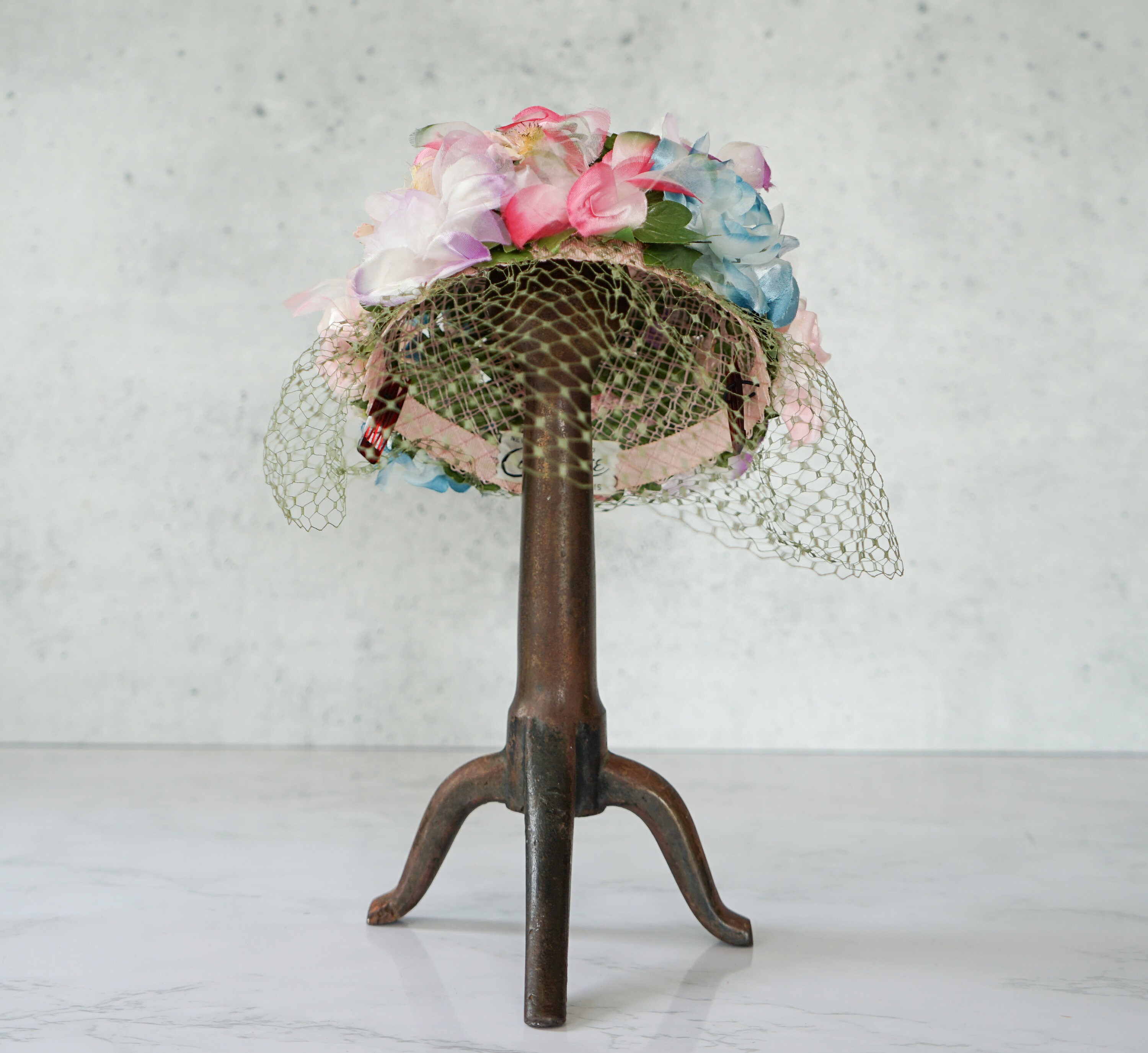 Vintage 1950’s Netted Pillbox Hat Mauve Nutmeg Silk Floral Vintage Floral Pillbox Hat With Veil, Vintage Hat, 1950s-60s  main image 3