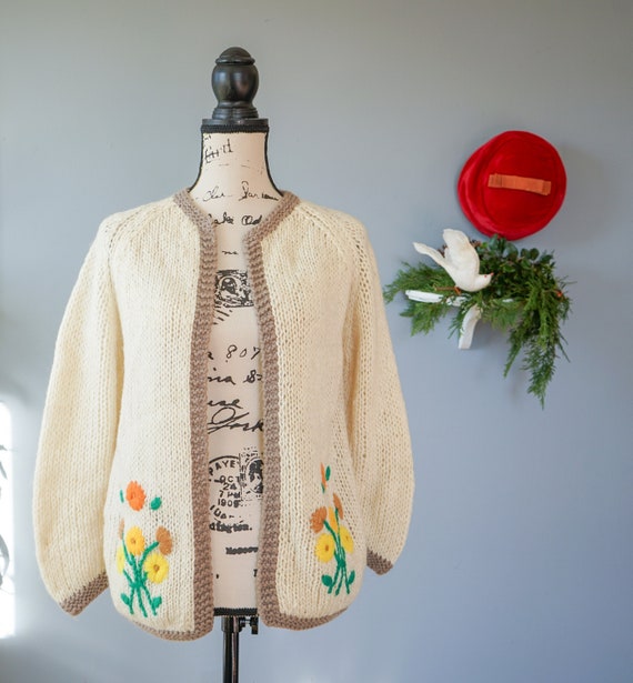 Vintage Italy Hess Embroidery Cardigan Size M, Wo… - image 4