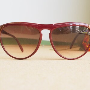 Vintage Sunglasses 1980&#39;s New old Stock/Vintage/80&#39;s Glamour Maroon Tone Made In Taiwan Cute