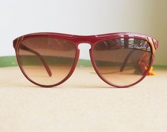 Vintage Sunglasses 1980's New old Stock/Vintage/80's Glamour Maroon Tone Made In Taiwan Cute
