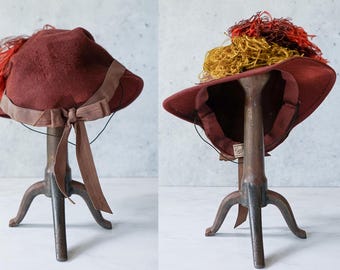 Vintage 1940s Wool Feather Tilt Fascinator Hat, Tilt Topper  display picture 1