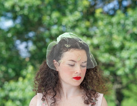 Vintage Bow Whimsy Hat, Vintage Veil, 1950s-60s Hat  display picture 1