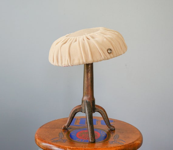 Vintage Velvet Cartwheel Hat, Tilt Hat, Saucer Ha… - image 6