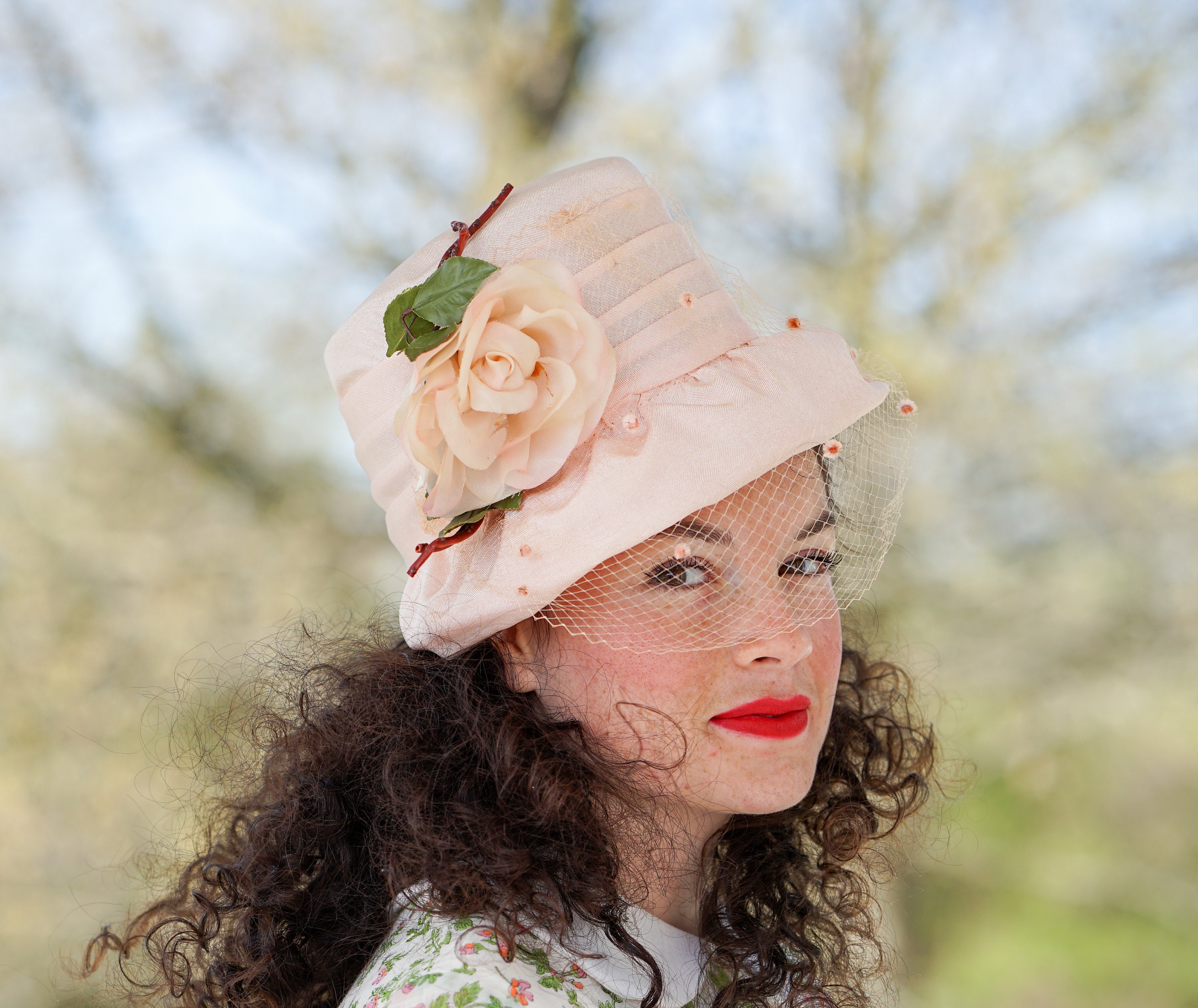Vintage Floral Veiled Bucket Hat, 1950s-60s Hat, Vintage Hat  display picture 3