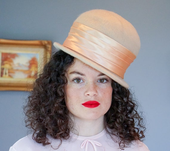 Vintage Wool Felt Bucket Hat, Cloche Hat, 1960s H… - image 3