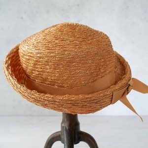 Vintage Straw Bow Women Bowler Hat, 1950s-60s Hat, Breton Hat, Tea Party Hat, Wedding Hat, Retro MCM Mod Hat, Cottagecore Hat, Coquette Hat