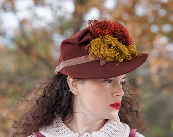 Vintage 1940s Wool Feather Tilt Fascinator Hat, Tilt Topper  display picture 1