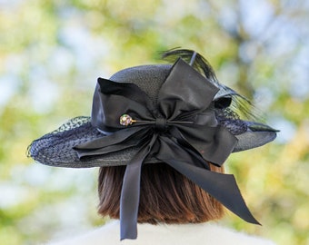 Vintage Wide Brim Straw Hat With Feather, Picture Hat, 1960s  display picture 1
