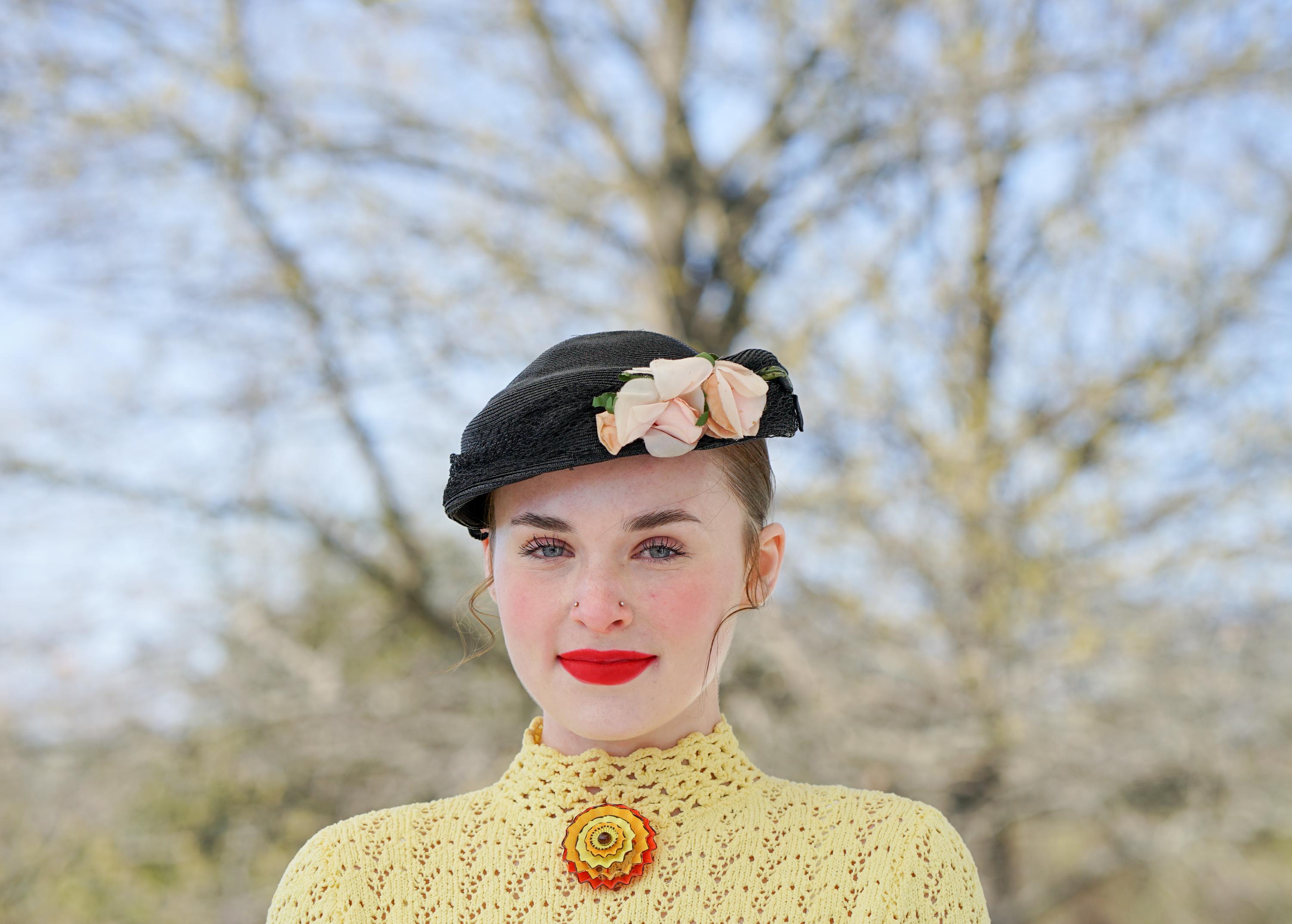 Vintage Floral Straw Half Hat, 1950s Hat, Vintage Women Hat  display picture 3