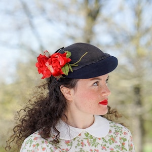 Vintage Floral Straw Half Hat, Vintage Hat, 1950s Hat, Cocktail Hat, Tea Party Hat, Spring Summer Hat, Wedding Hat, MCM Hat, Retro Glam