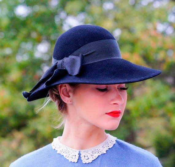 Vintage Felted Wool Bowler Hat, Wide Brim Hat, Boater Hat, Vintage Hat, Vintage Millinery, 1960s Hat, Women's Hat, Winter Hat, Church Hat