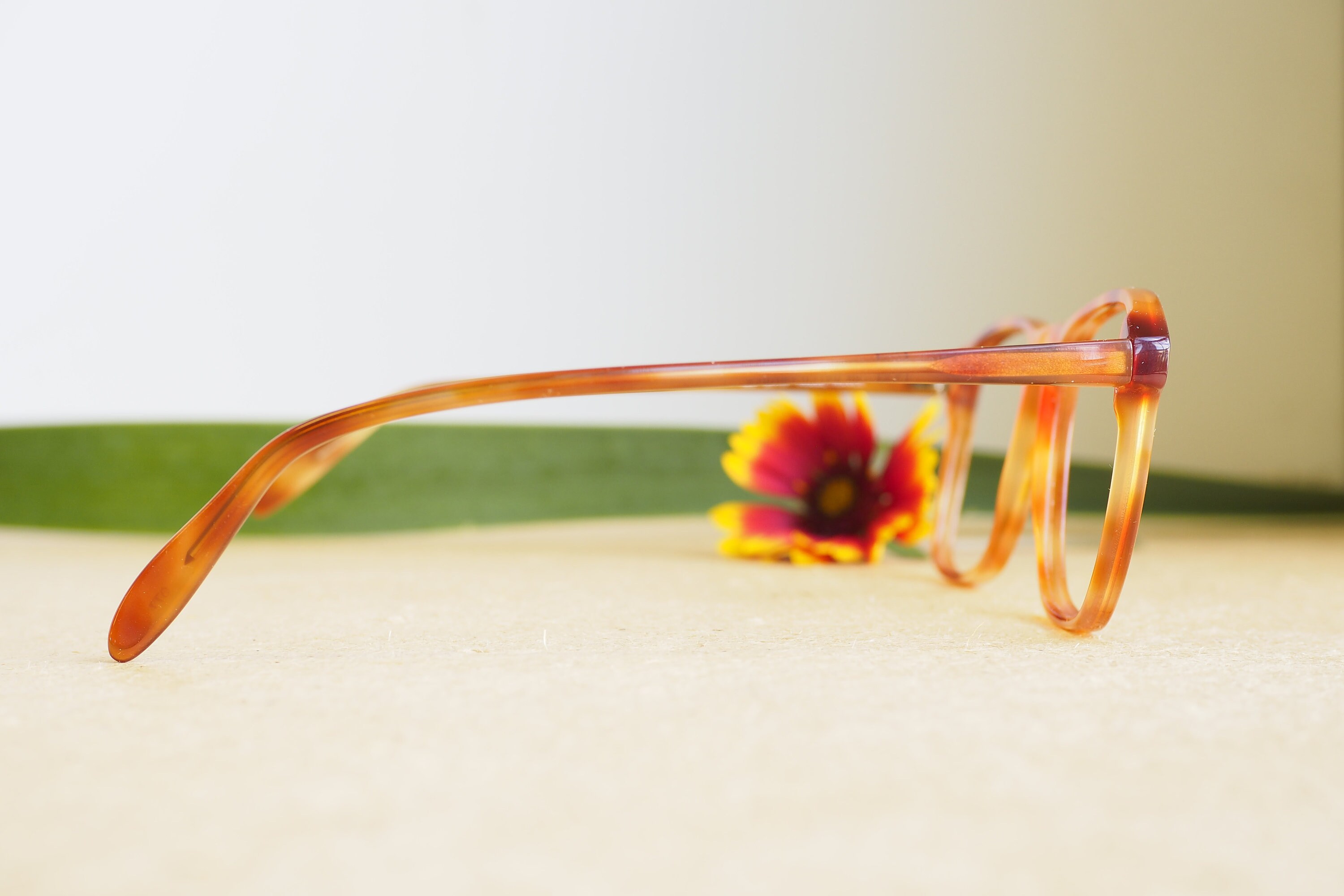 Vintage 1980s POLO Ralph Lauren Eyeglasses, Blonde Tortoise  display picture 1
