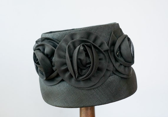 Vintage Floral Rosette Cloche hat, Vintage Hat, 1… - image 5