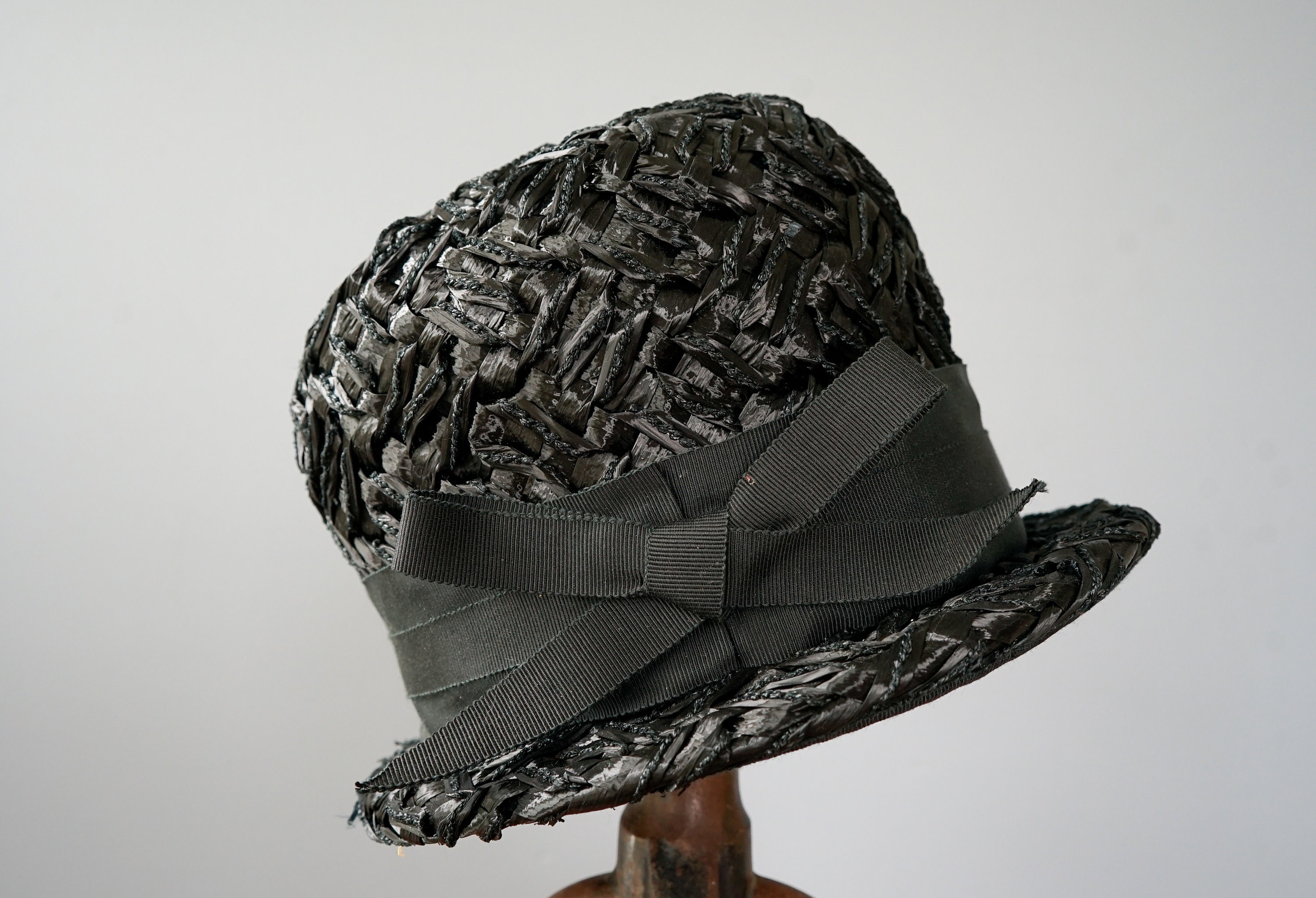 Vintage Codette Originals Black‎ Straw Cloche Hat Bowler 1950s 1960s Size 6 3/4 Vtg 60s cloche hat black straw bow 21” Otti | Mercari main image 2