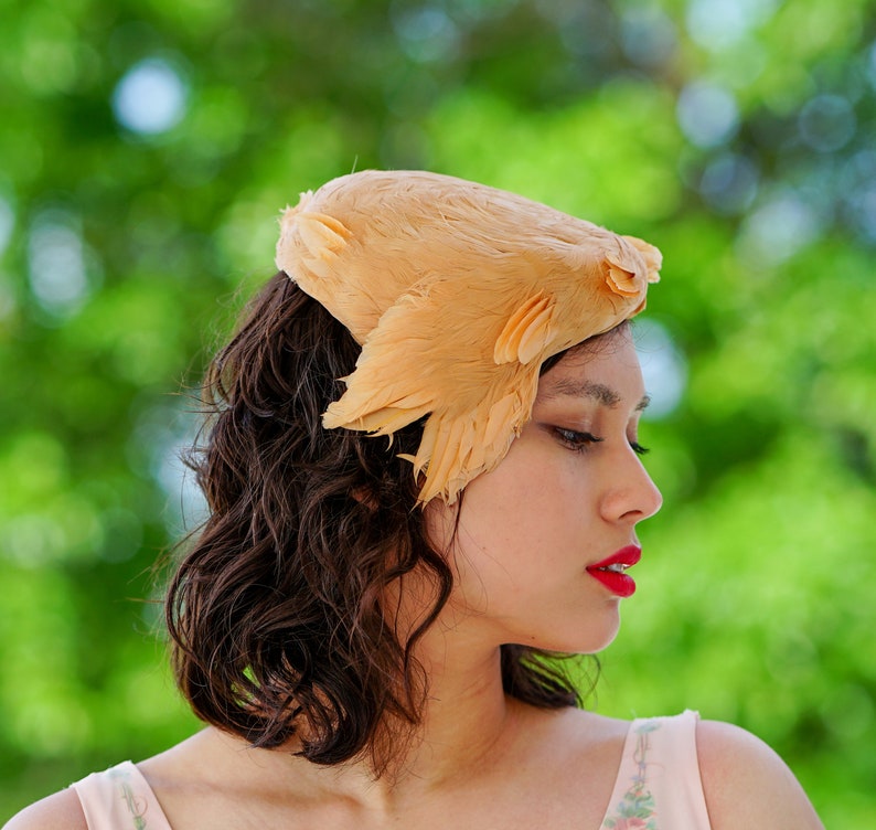 Vintage Feather Casque Hat, Vintage Half Hat, Vintage Hat, 1950s Hat, Vintage Women Hat, Cocktail Hat, Tea Party Hat, Wedding Hat, Retro Hat image 2