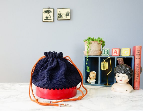 Vintage 1940s Crochet Drawstring Purse/ Vintage Pu