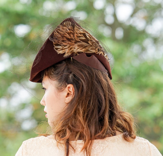 Vintage Tilt Topper Hat with Feather, 1940s Hat, … - image 3