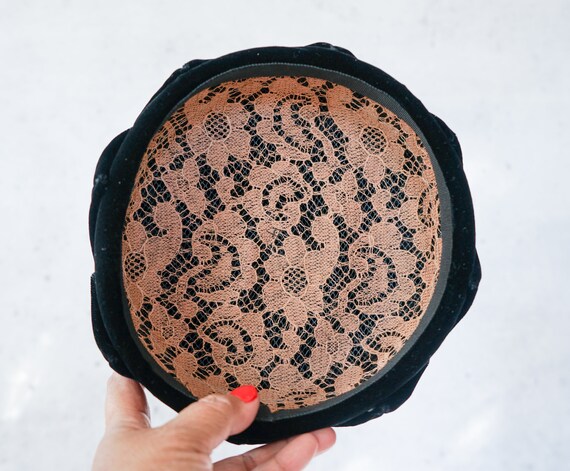 Vintage Velvet Petal Floral Half Hat, 1950s 1960s Hat  display picture 1