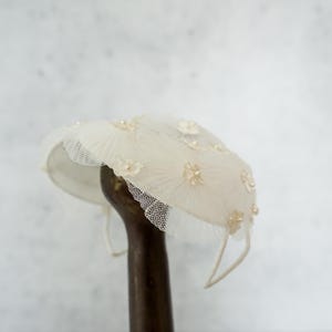 Vintage Floral Sweetheart Half Hat, Wedding Bridal Headpiece Headband, 1950s Hat, Tea Party Hat, Vintage Retro Women Hat, Forest Fairy Hat