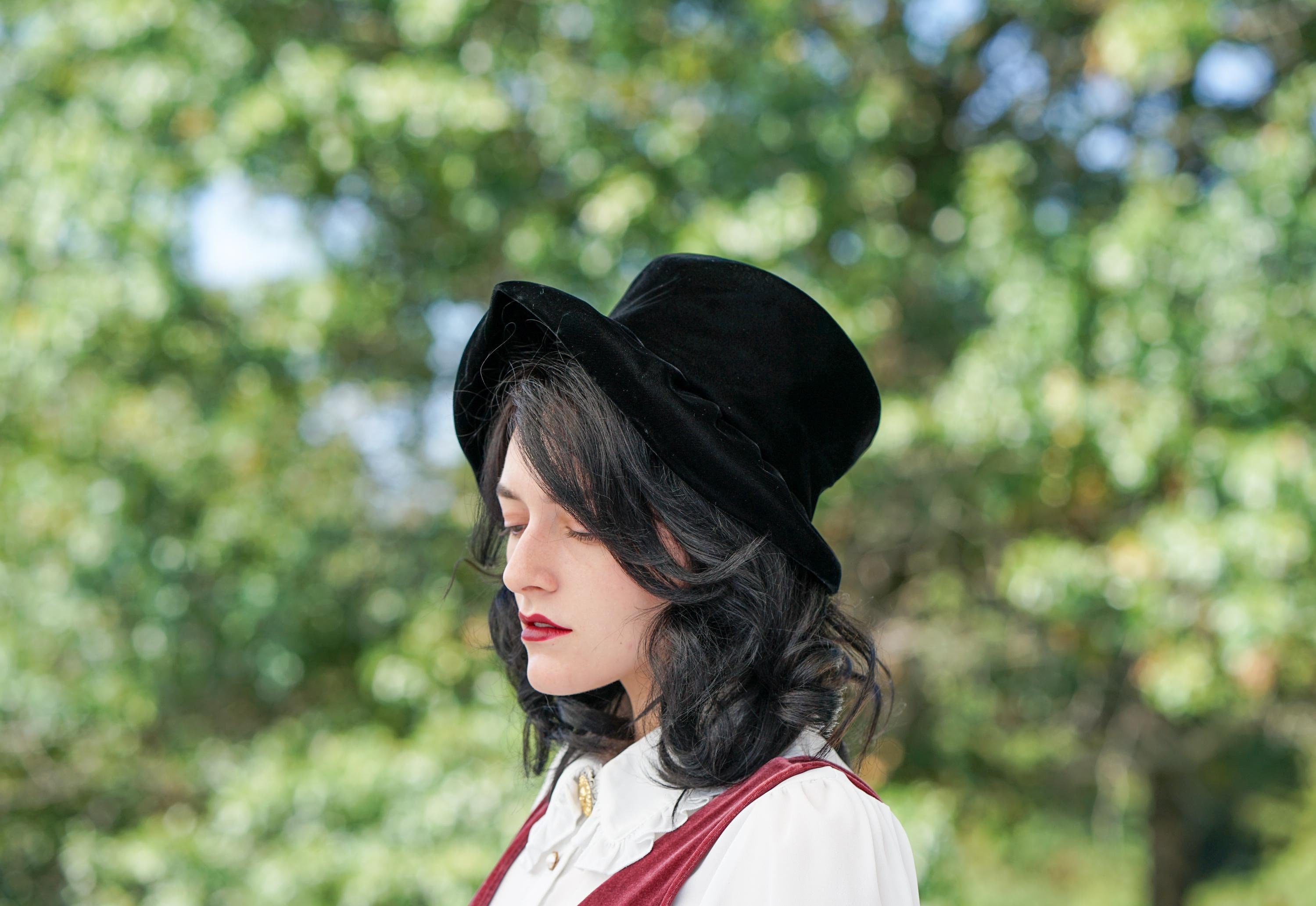 Vintage Black Velvet Bucket Hat, Brimmed Hat, Vintage Women  display picture 1