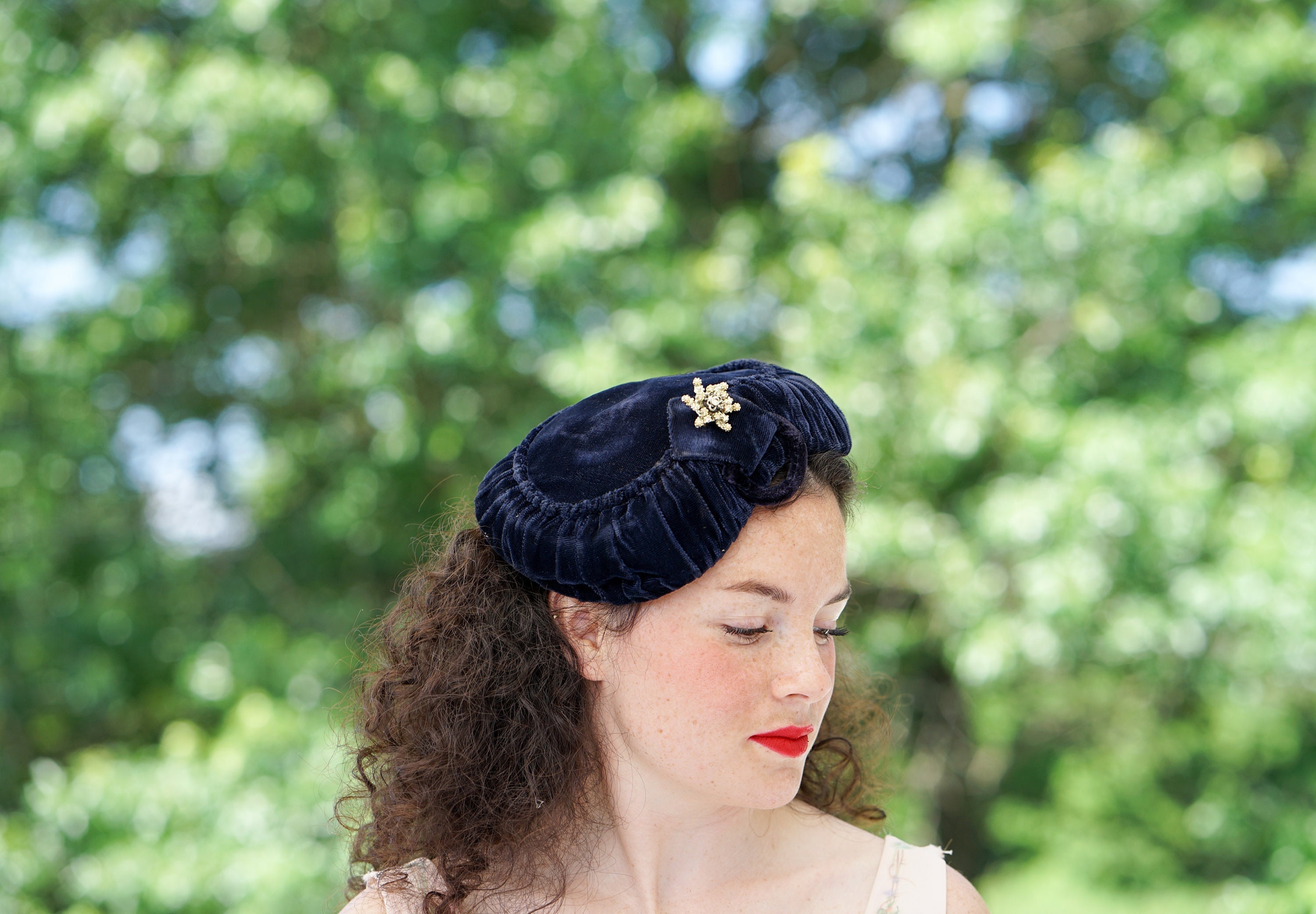 Vintage Velvet Rhinestones Half Hat, Vintage Hat, 1950s-60s  display picture 3