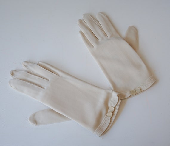 Vintage Fownes Ladies Gloves with Buttons/ 1950s … - image 4