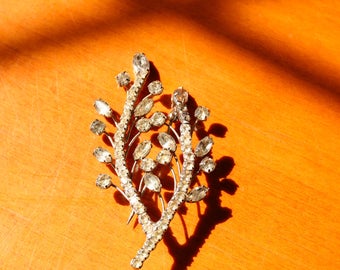 Vintage Rhinestone Brooch, Vintage Jewelry, Vintage Brooch, Vintage Pin, 50s Jewelry, Antique Jewelries, Costume Jewelry, Floral Brooch