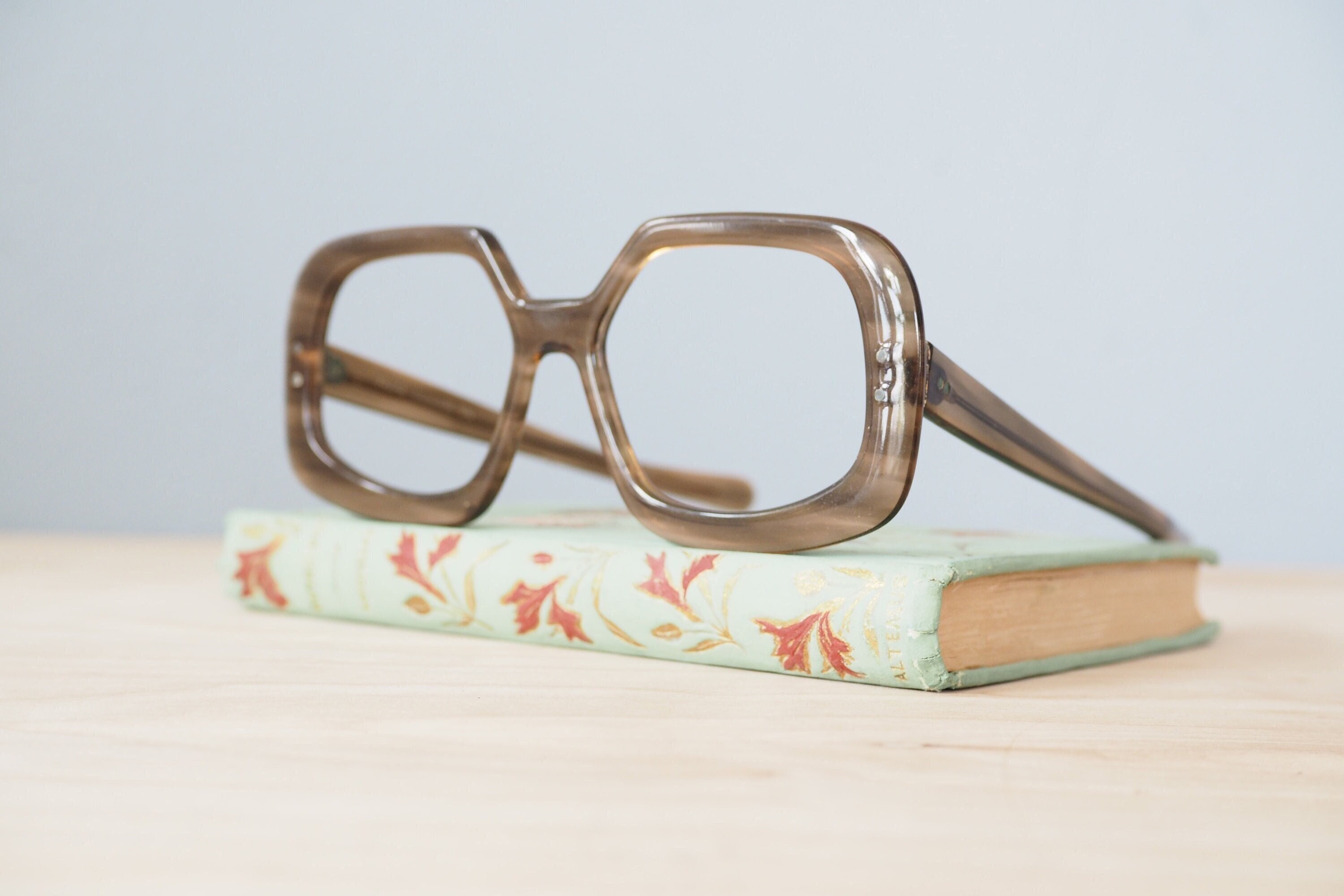 Vintage 1960s Eyeglasses SJ Frame France NOS Retro Grandma Chic Pop Art Vintage Eyeglasses 1960 main image 2