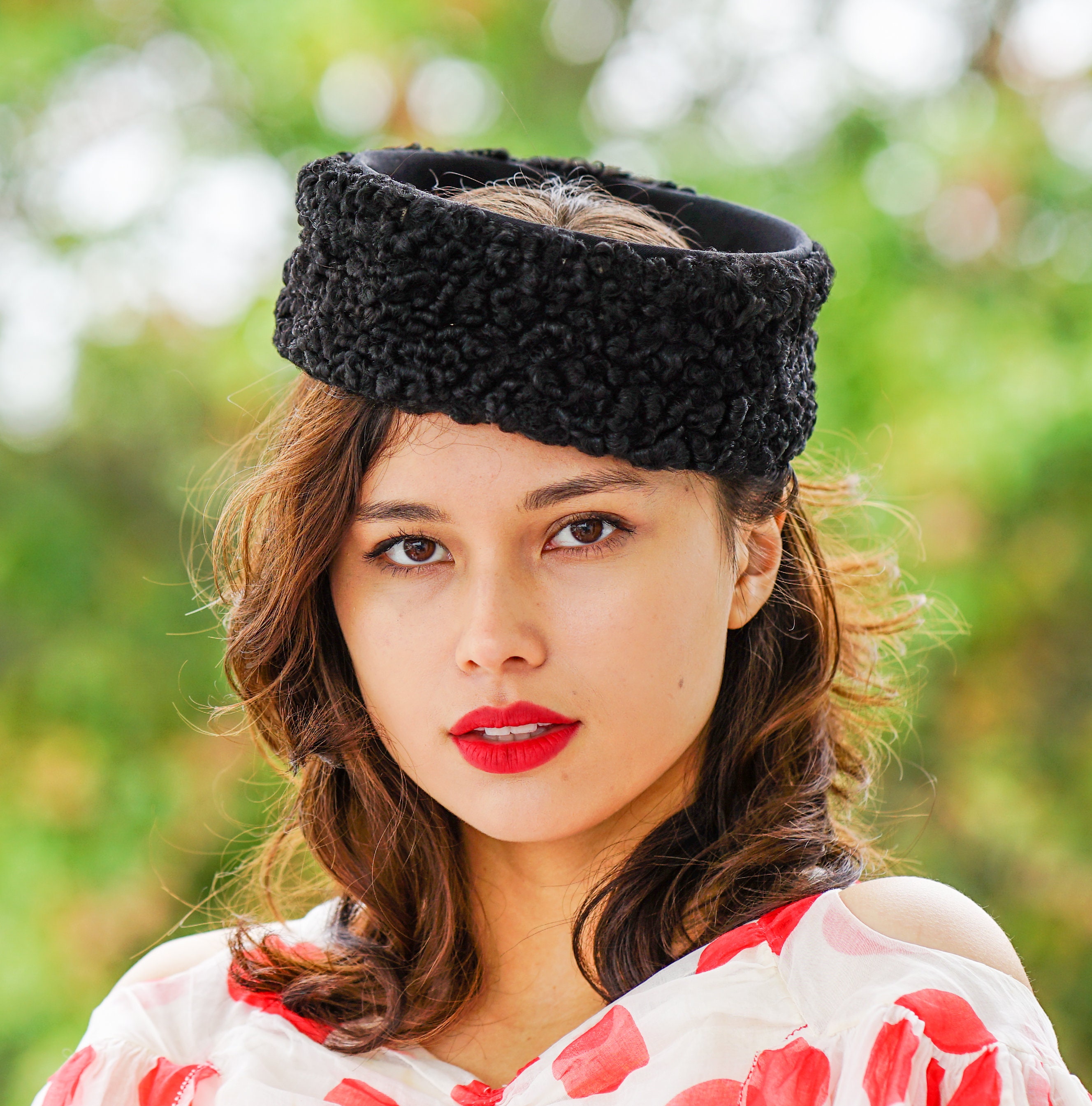 Vintage Black Lamb Fur Headband, 1950s-60s Hat, Headband Hat  display picture 3