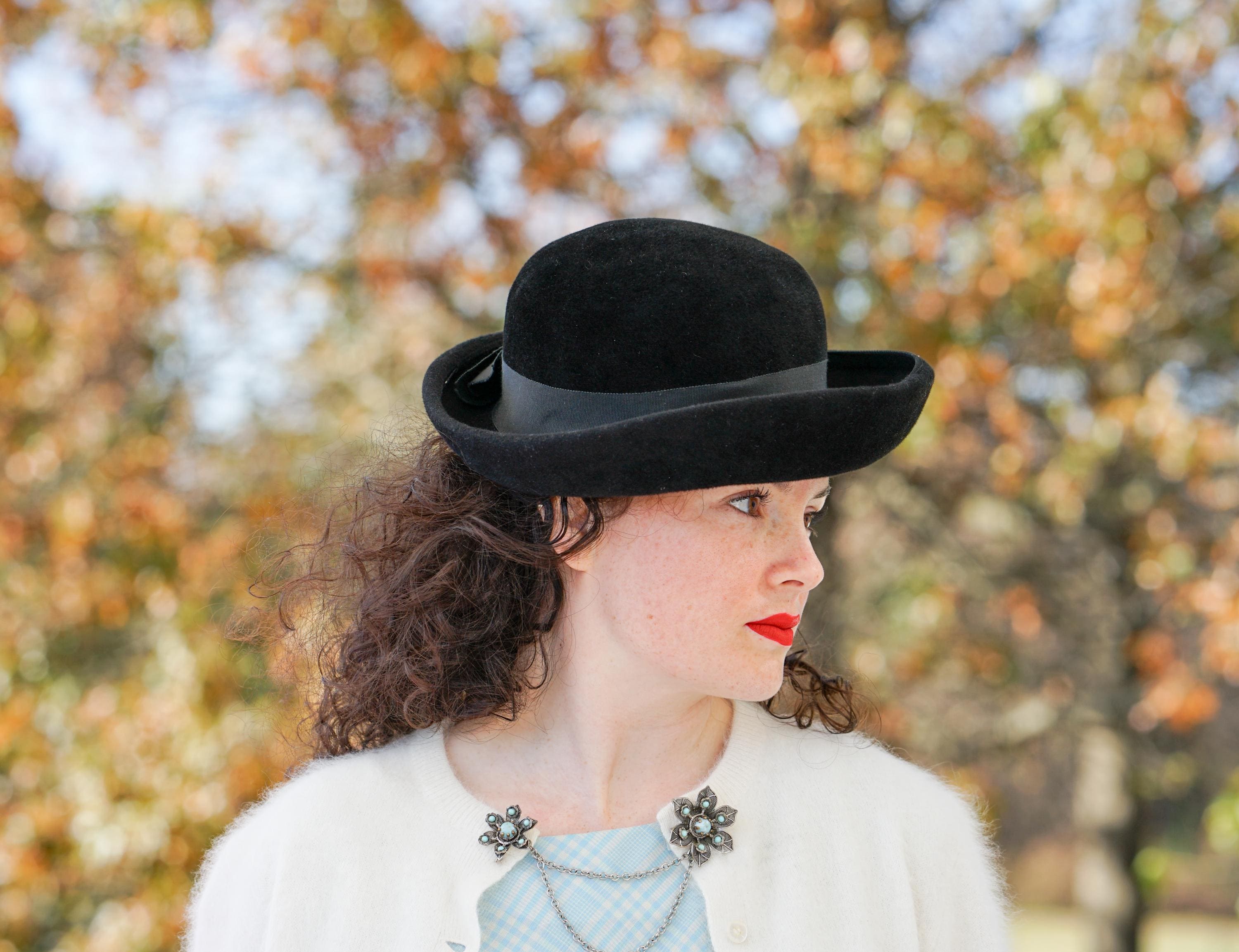 アンティーク雑貨 Old Elegant Hat Vintage Fur Felt Velour Women Bowler Hat: 1960s-70s Hat, Breton