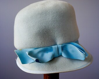 Vintage Wool Felt Cloche Hat Henry Pollak, Bucket Hat, 1960s  display picture 1