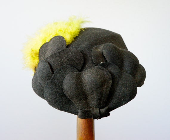Vintage Toy Tilt Hat with Feather, 1940s Hat, Vin… - image 7