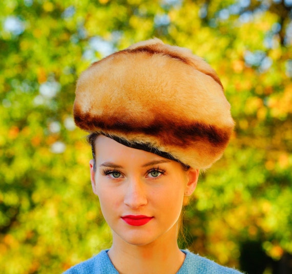 Vintage Shearling Tascan Lamb Fur Cloche Hat, Cos… - image 3