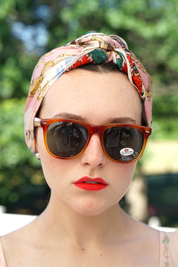 VINTAGE SUNGLASSES 1980s Multicolor Brown Tone New Old Stock  display picture 1