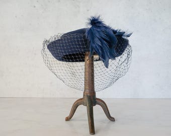 STUNNING Vintage 1940s Veiled Pheasant Feather and Velvet Hat New York  Size 7.5 Mr. Mac | Accessories | Stunning Vintage 94s Veiled Pheasant  main image 2