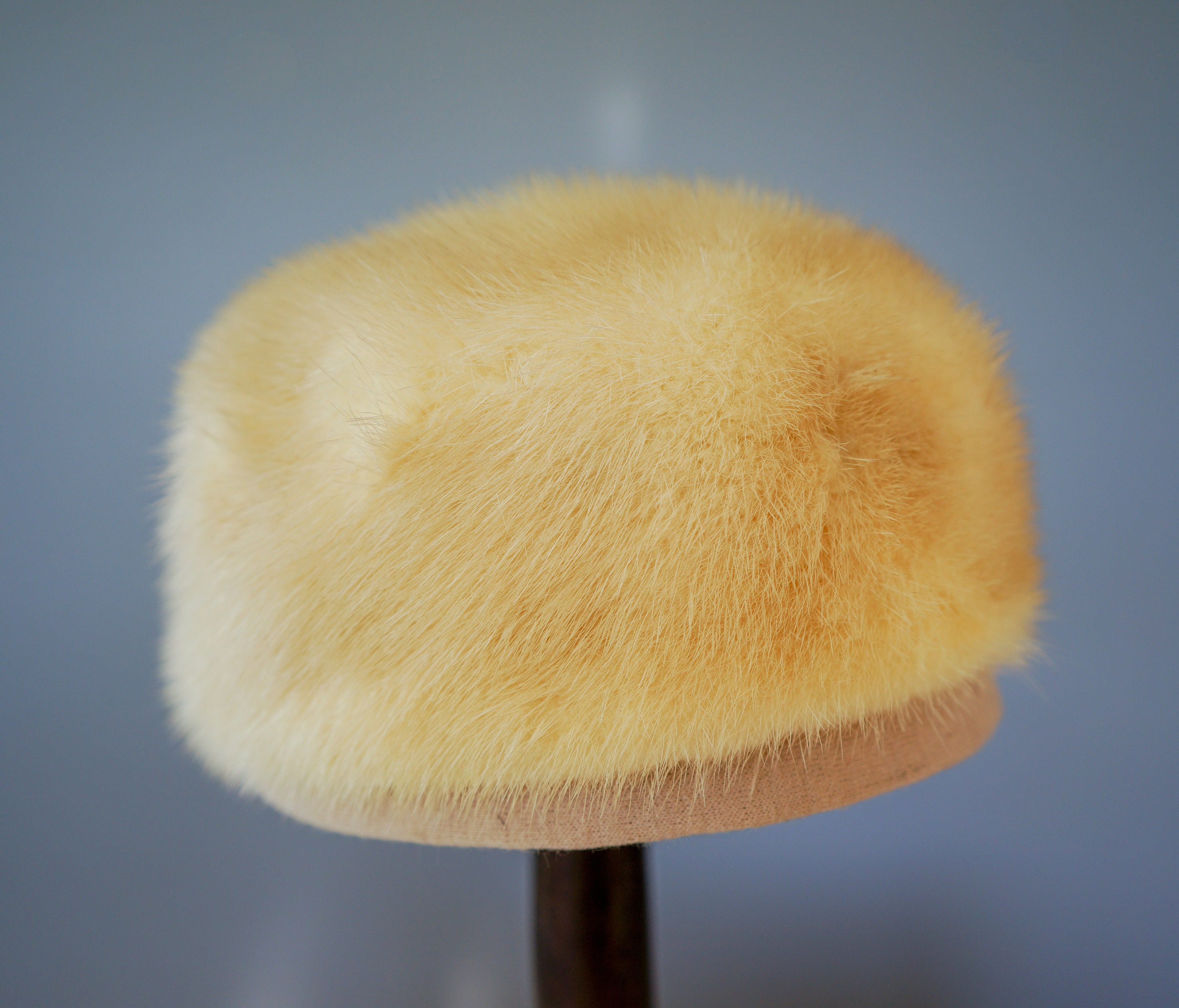 Vintage 1960s Ivory Fuzzy Winter Hat | Hats By Mady Hartford | Mod Pillbox Style Vintage Fur Pillbox Hat: 1950s Women Midcentury Retro Fall  main image 2