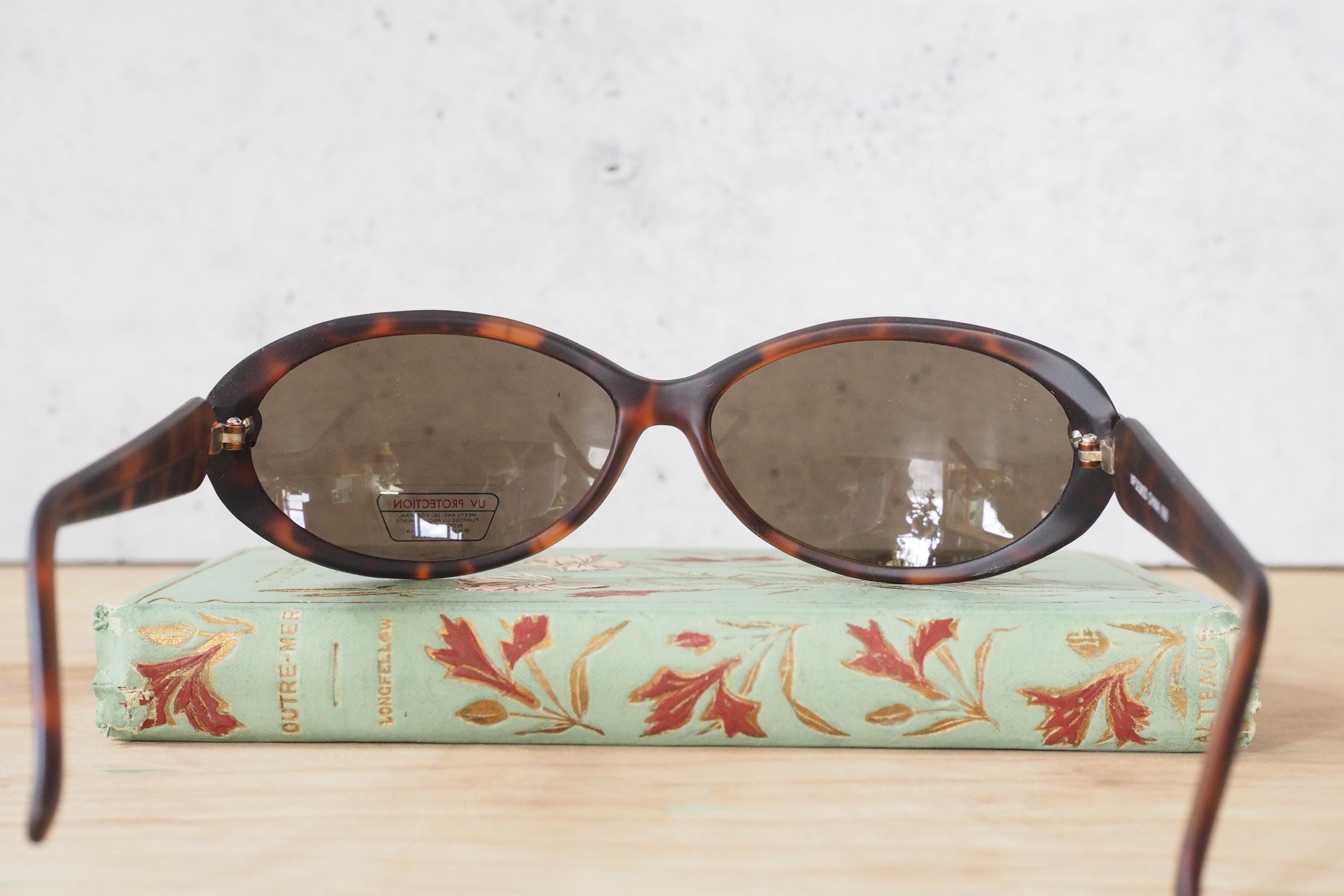 Vintage Sunglasses 1990s Gorbcore Mob Wife New Old Stock Y2K 