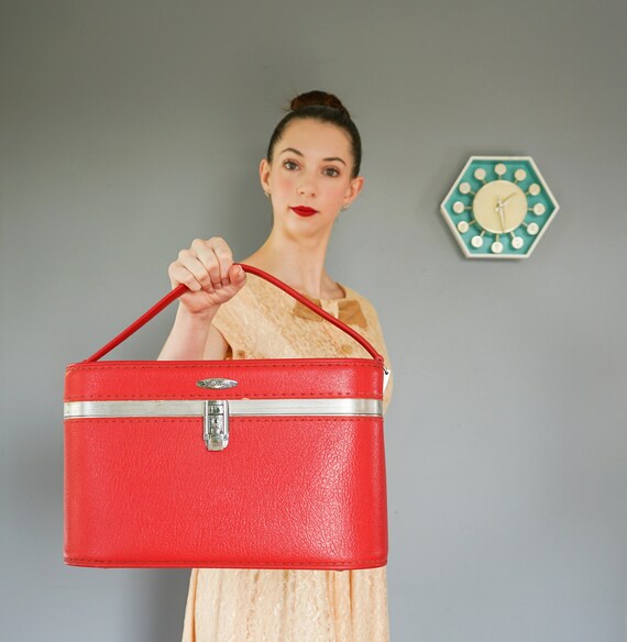 Vintage Featherlite Train Case/ Vintage Suitcase/ 196… Gem