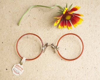 Vintage Antique Pince Nez New Old Stock 1900s Gold filled by Shuron Rare color Gold filled Amazing red toned  147n